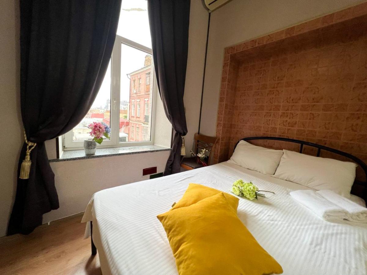 Apartment In The Historic Center Kiev Eksteriør bilde