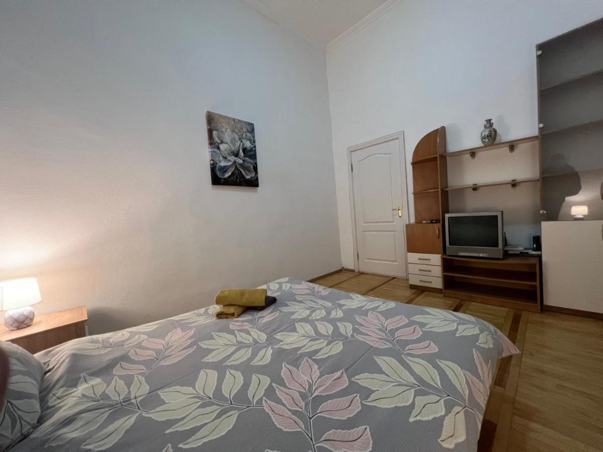 Apartment In The Historic Center Kiev Eksteriør bilde
